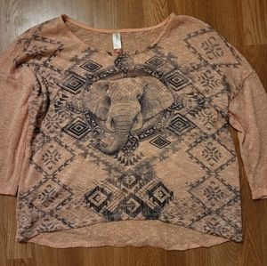 Elephant design, quarter sleeve shirt